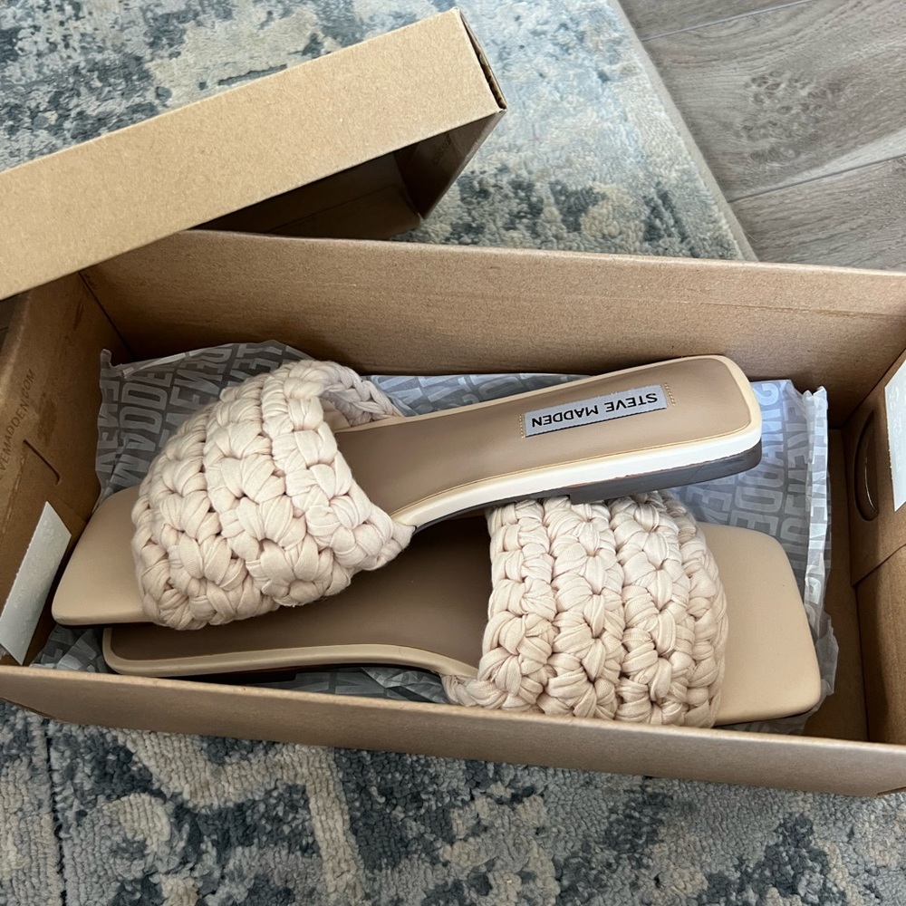 Steve Madden slip sandals tan